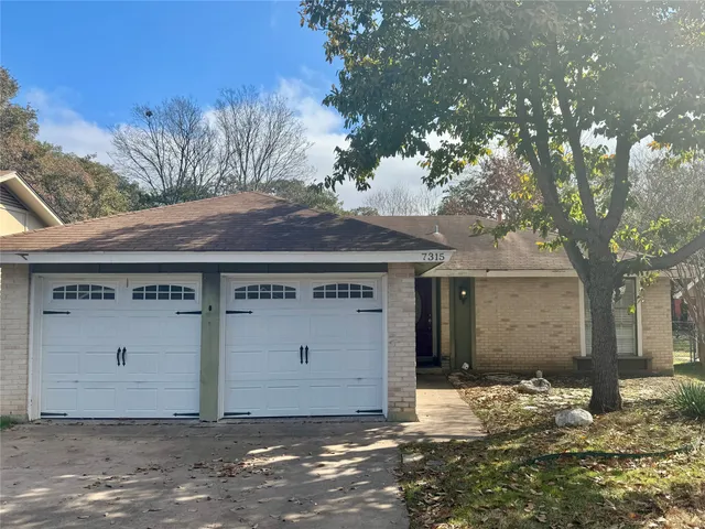 $2,095 | 7315 Lunar Drive, Austin, TX 78745