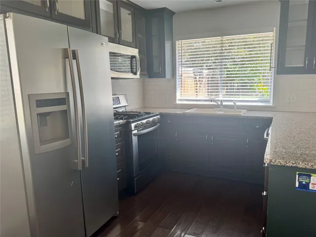 $2,095 | 7315 Lunar Drive, Austin, TX 78745