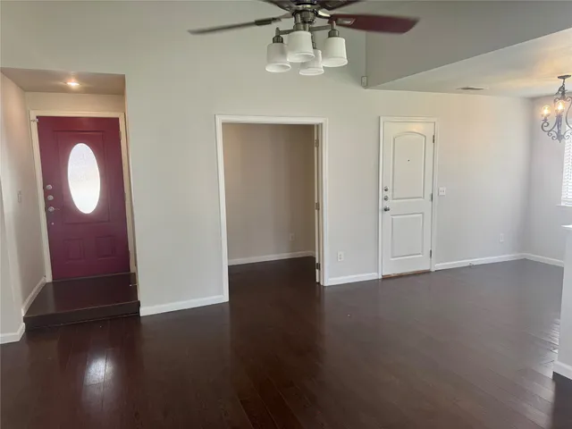 $2,095 | 7315 Lunar Drive, Austin, TX 78745