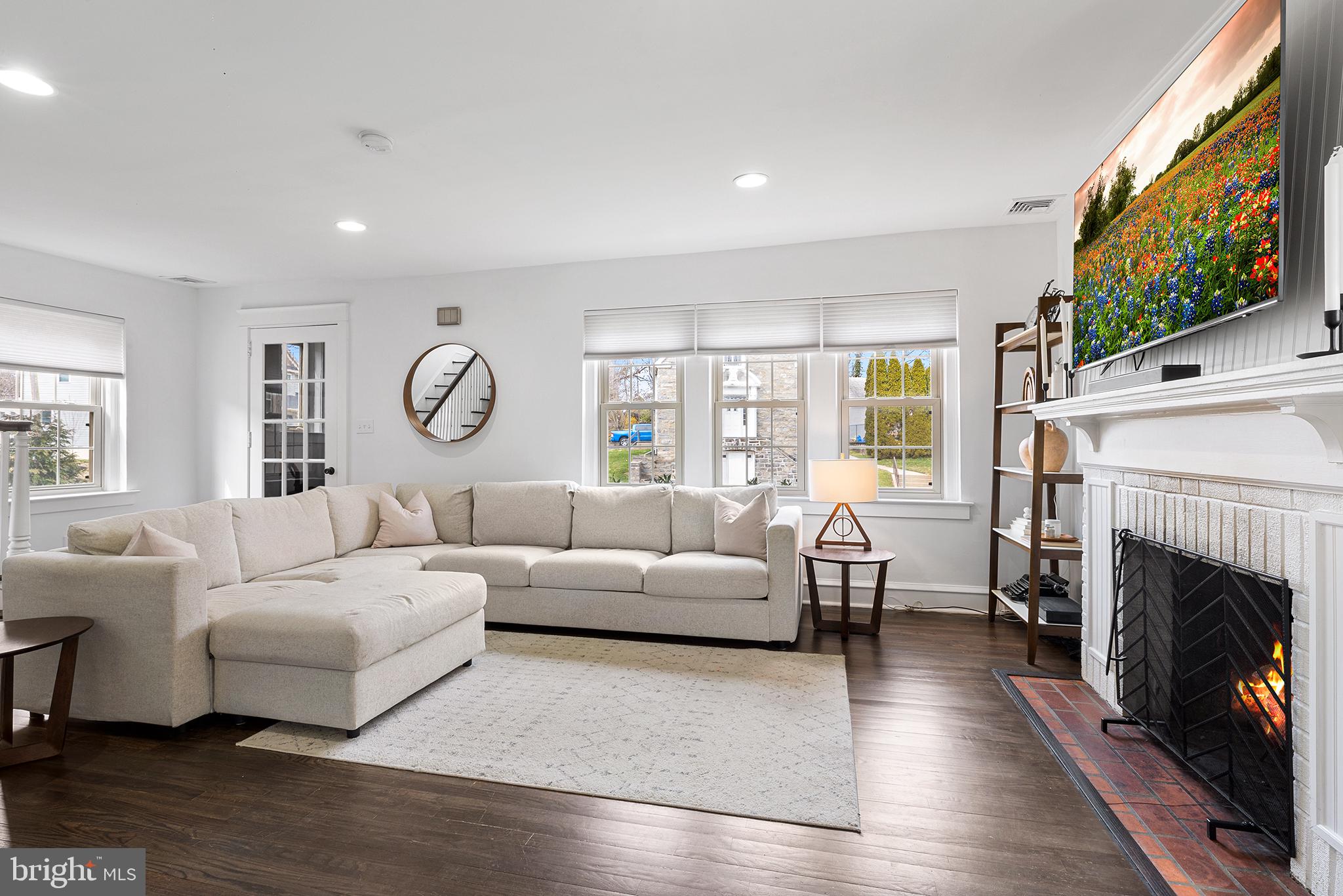 139 Powell Road Springfield, PA 19064 - Photo 4 of 26