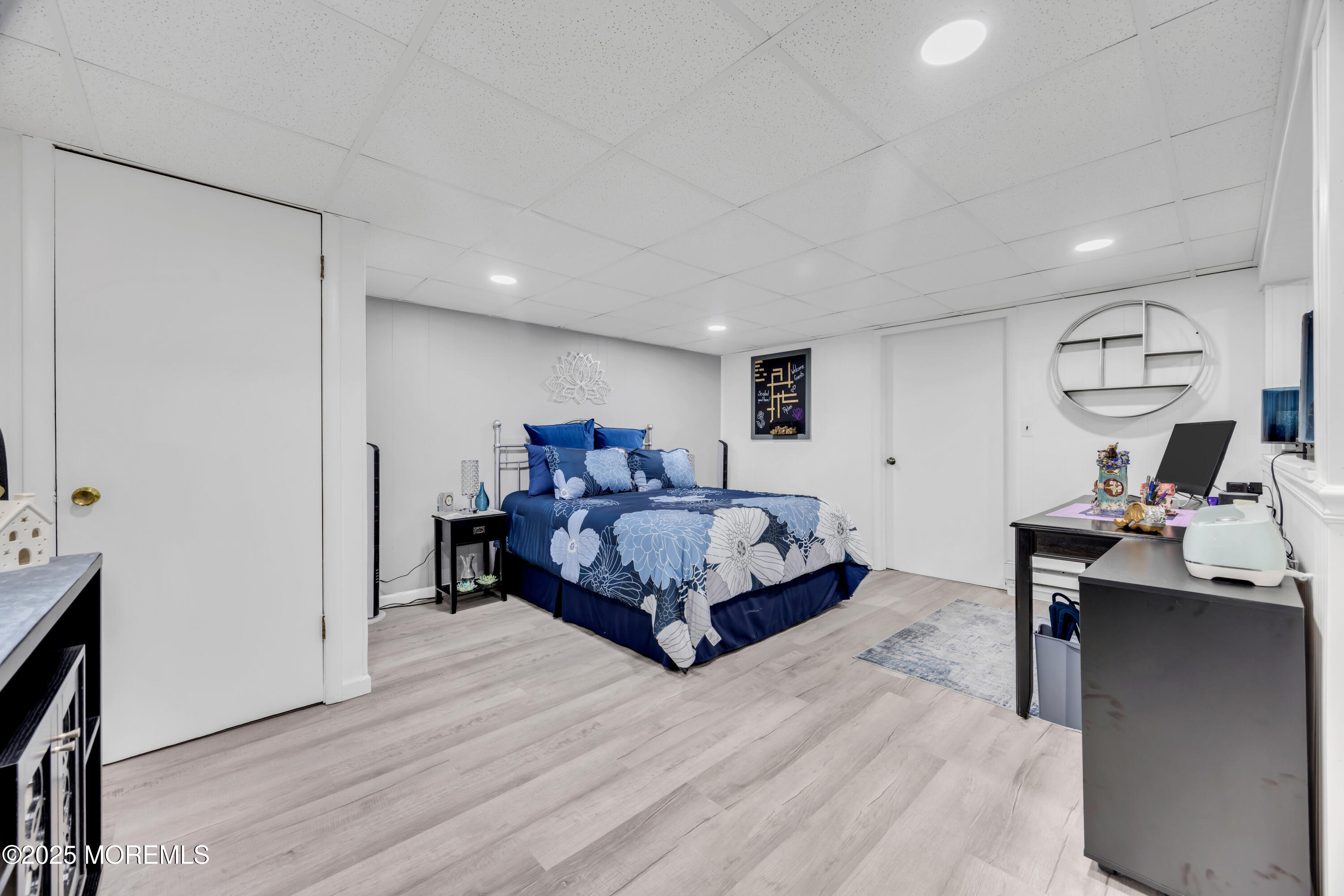 308 Green Tree Road Brick, NJ 08724 - Photo 25 of 58 a living room with furniture and a wooden floor