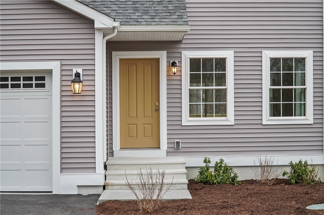 68 Dade Road Cumberland, RI 02864 - Photo 7 of 30