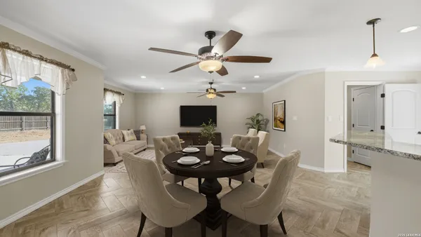 $325,000 | 10040 Us Highway 90a, Gonzales, TX 78629