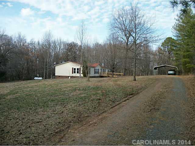 40488 Tower Road New London, NC 28127 - Photo 3 of 12 Gallery Image 3