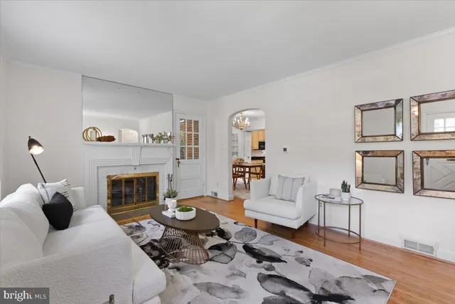 $1,150,000 | 8904 Grant Street, Bethesda, MD 20817