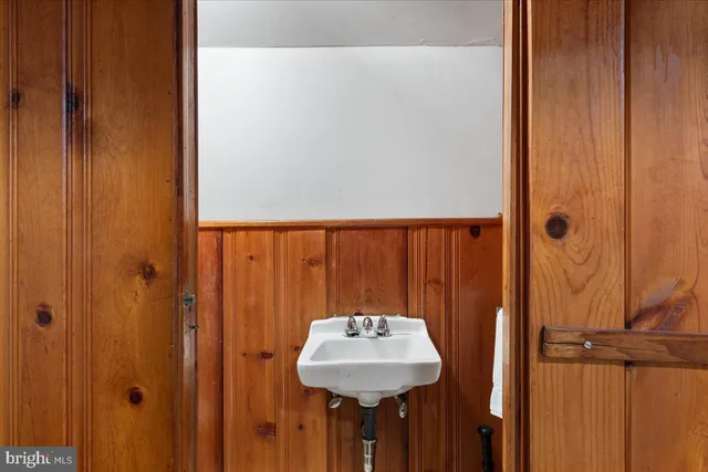 $1,150,000 | 8904 Grant Street, Bethesda, MD 20817