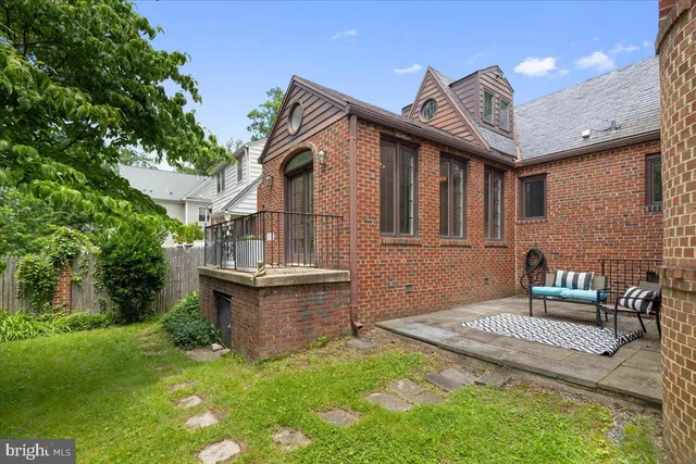 $1,150,000 | 8904 Grant Street, Bethesda, MD 20817