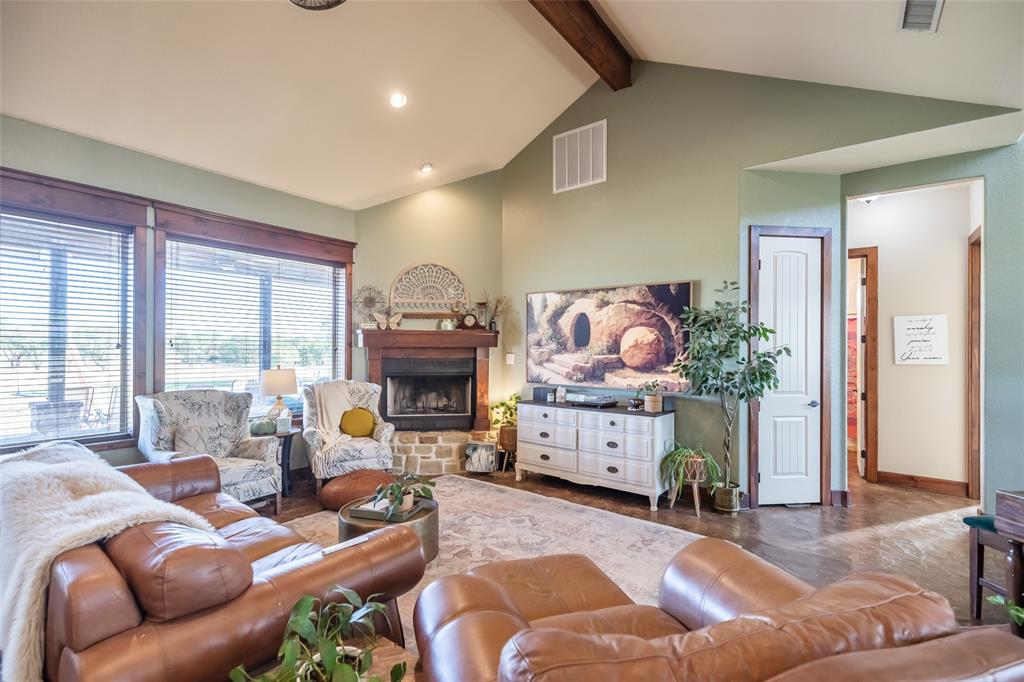 7642 Spinks Road Abilene, TX 79603 - Photo 5 of 40 Gallery Image 5