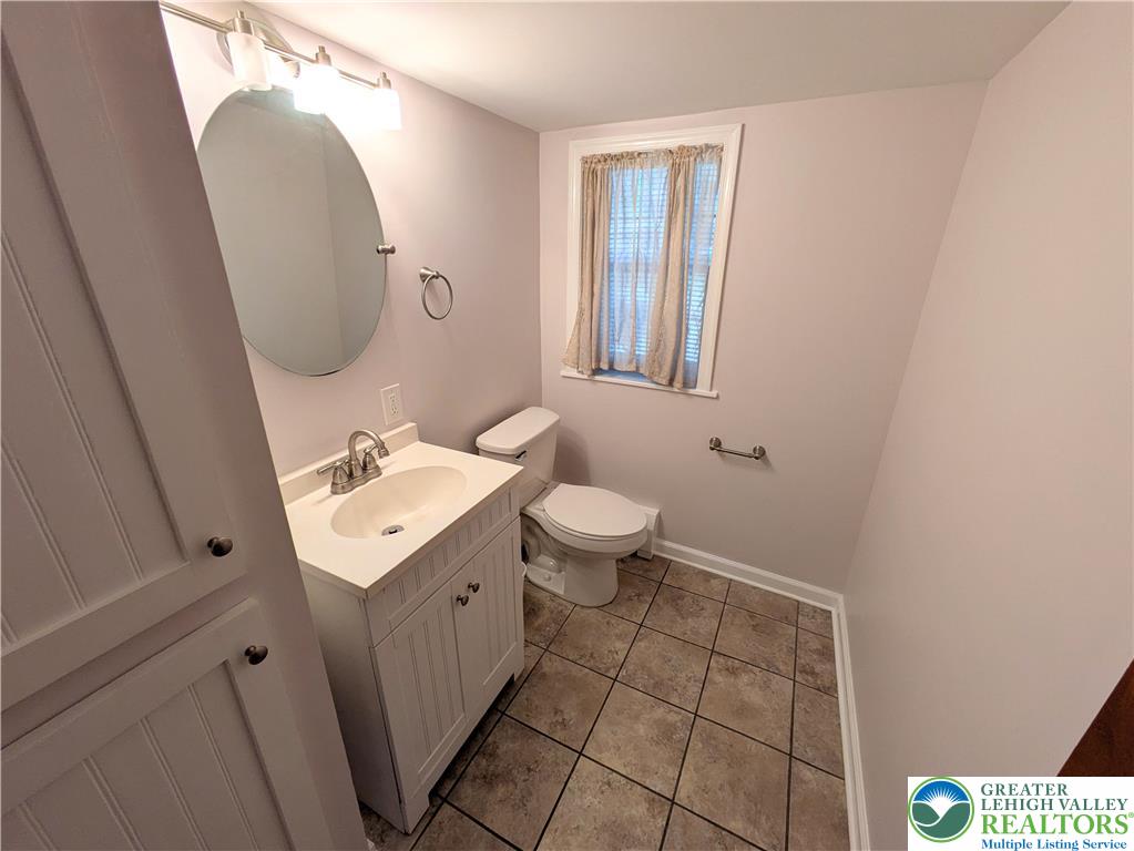 3470 Rhododendron Drive Northampton, PA 18067 - Photo 11 of 33