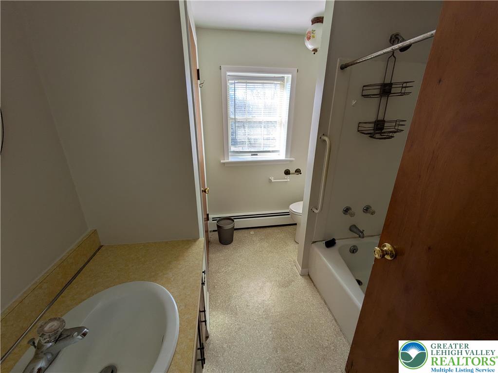 3470 Rhododendron Drive Northampton, PA 18067 - Photo 18 of 33