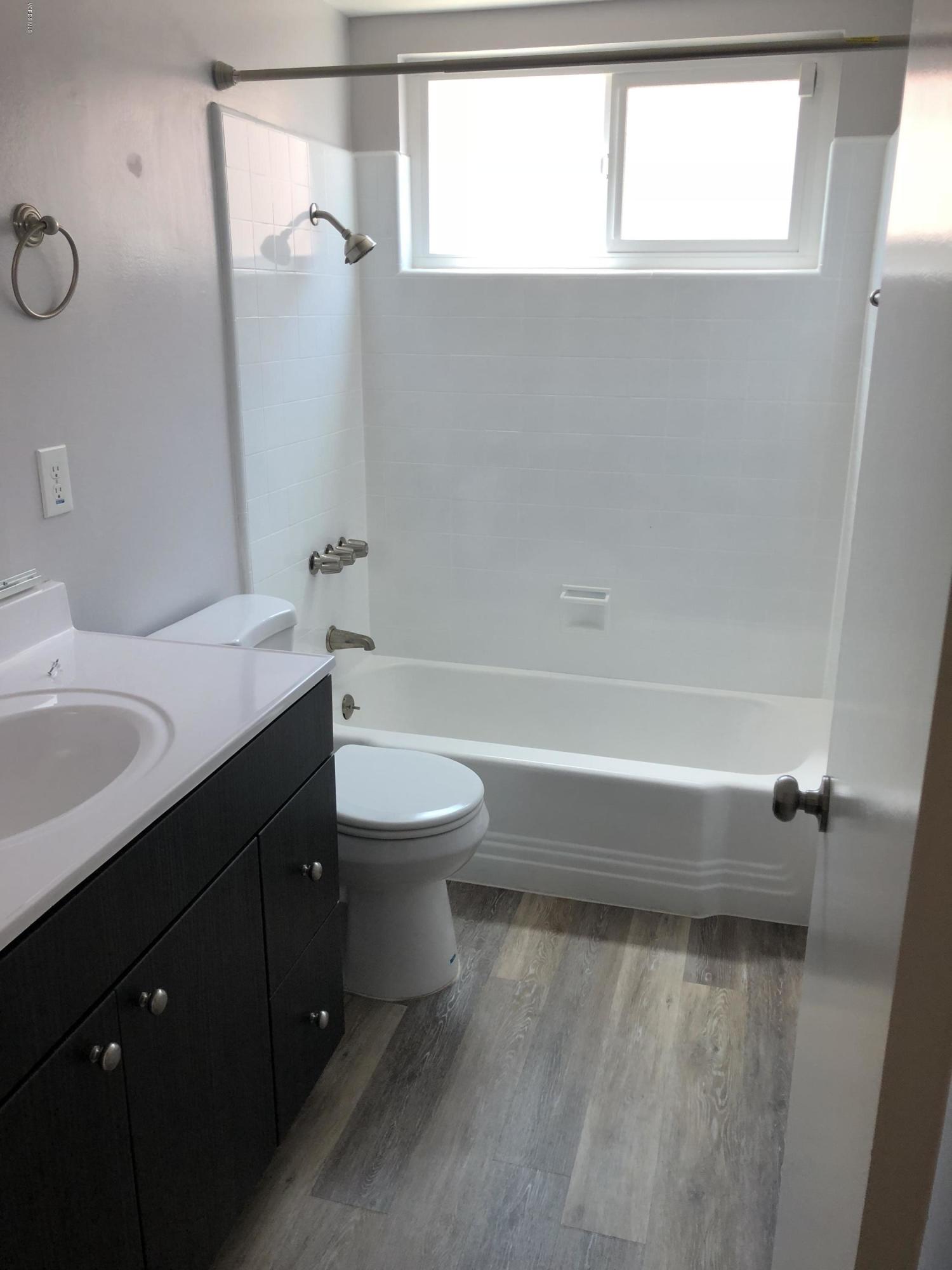 1321 Fuchsia Street Oxnard, CA 93036 - Photo 8 of 12 IMG_0576