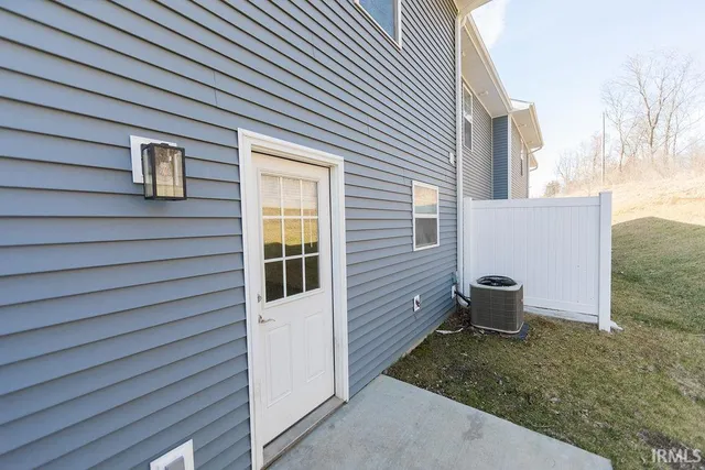 $2,100 | 1222 West Rangeview Circle, Bloomington, IN 47403