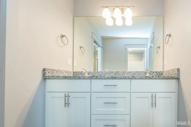 $2,100 | 1222 West Rangeview Circle, Bloomington, IN 47403