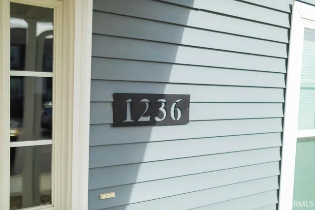 $2,100 | 1222 West Rangeview Circle, Bloomington, IN 47403