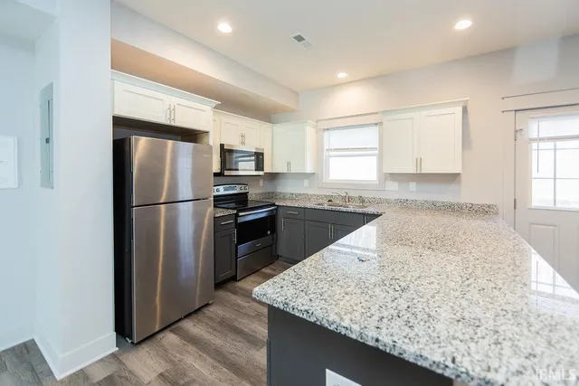 $2,100 | 1222 West Rangeview Circle, Bloomington, IN 47403