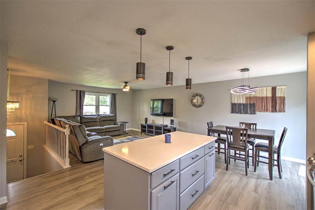 1609 Moorwood Drive Decatur, IL 62521 - Photo 17 of 32