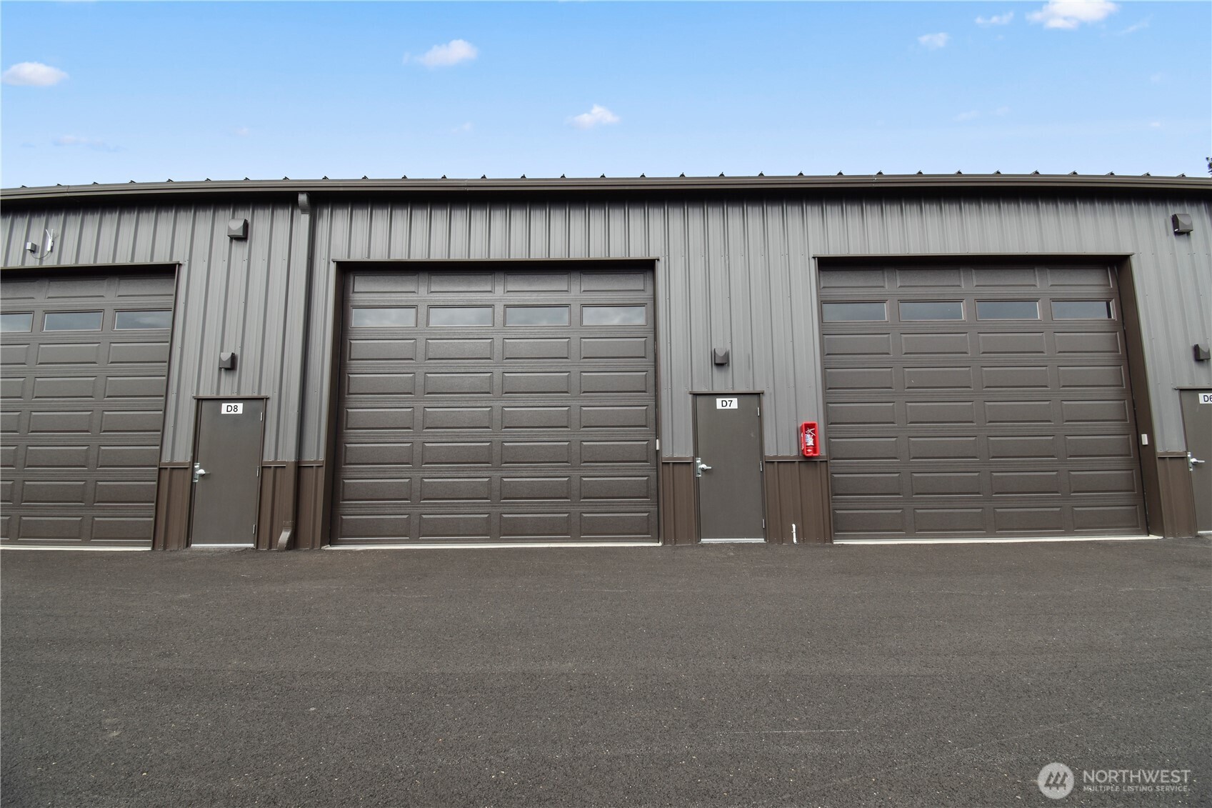 4081 Highway 970, Unit D7 Cle Elum, WA 98922 - Photo 3 of 27 a view of outdoor space and yard