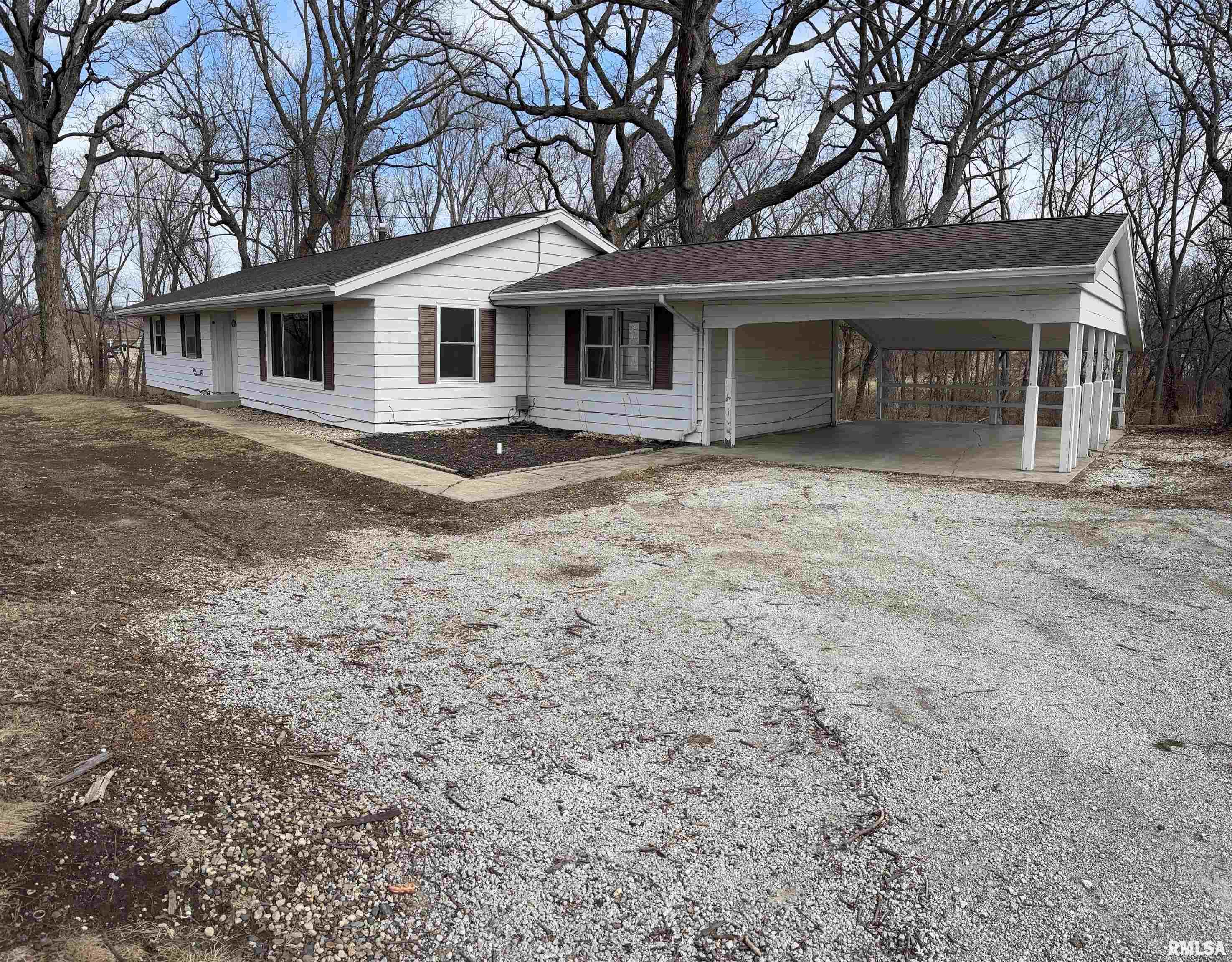 1913 South Main Street Eureka, IL 61530 - Photo 1 of 22