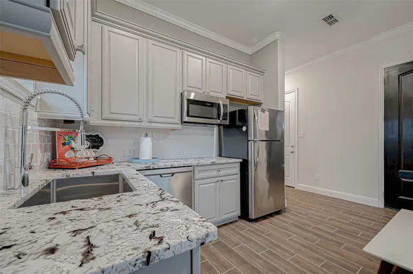 $1,200 | 29514 Highland Manor Court, Brookshire, TX 77423