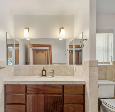 $1,895,000 | 46701 Iversen Drive, Gualala, CA 95445