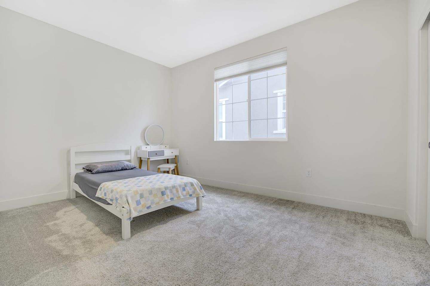 5161 Maniago Way Antioch, CA 94531 - Photo 29 of 42 a room with a bed and window