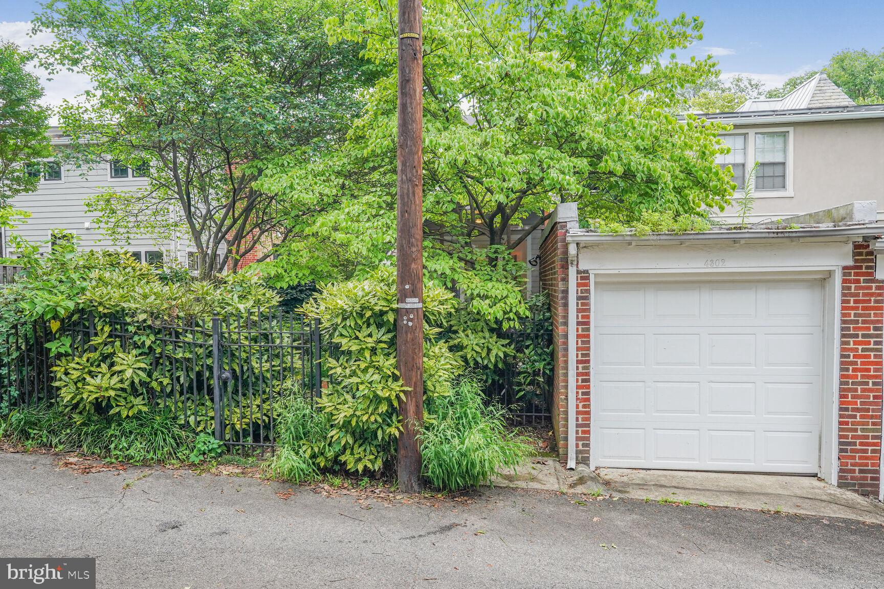 4302 37th Street Northwest Washington, DC 20008 - Photo 35 of 39