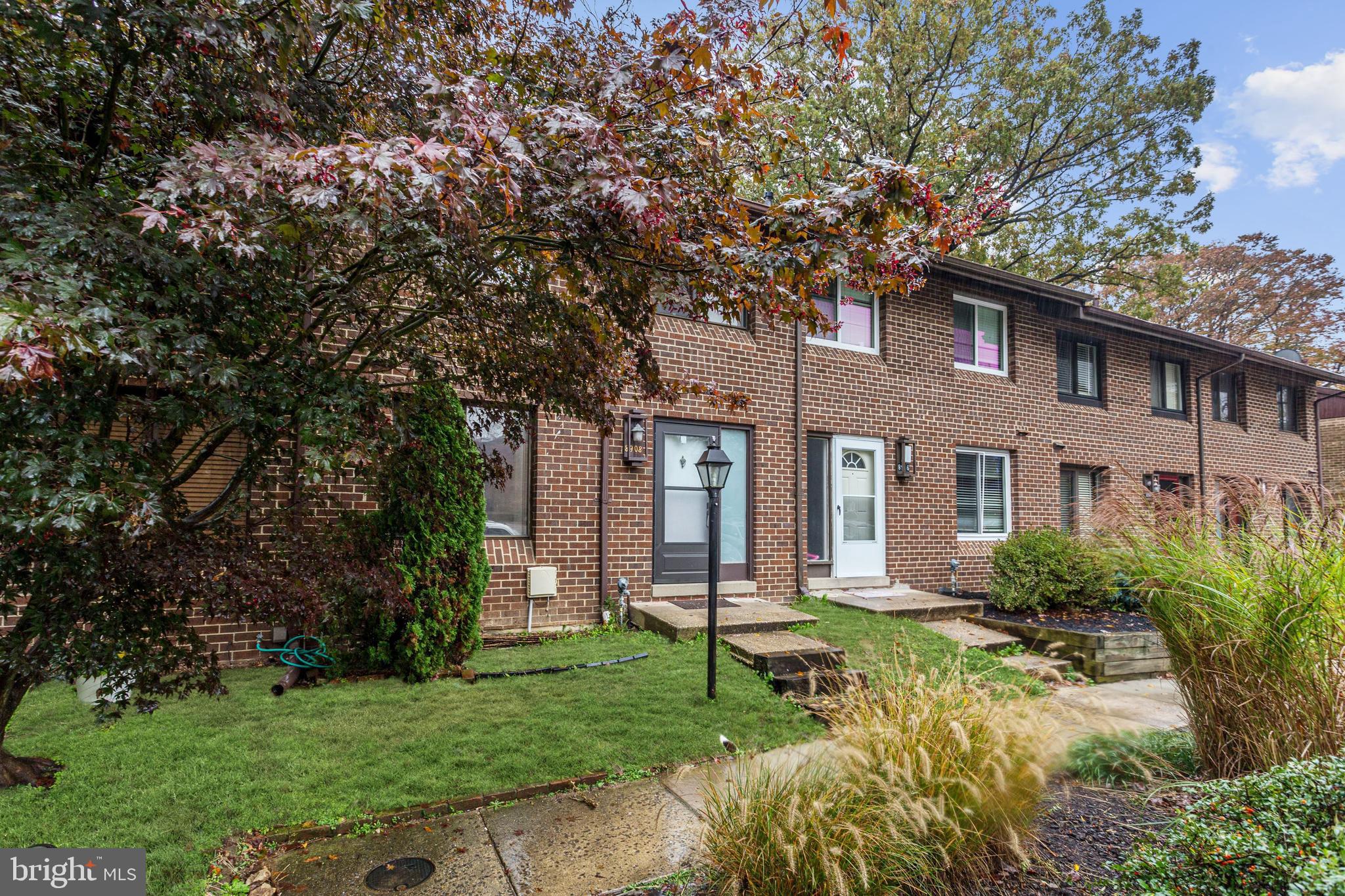 8908 Footed Ridge Columbia, MD 21045 - Photo 2 of 30 Front Exterior