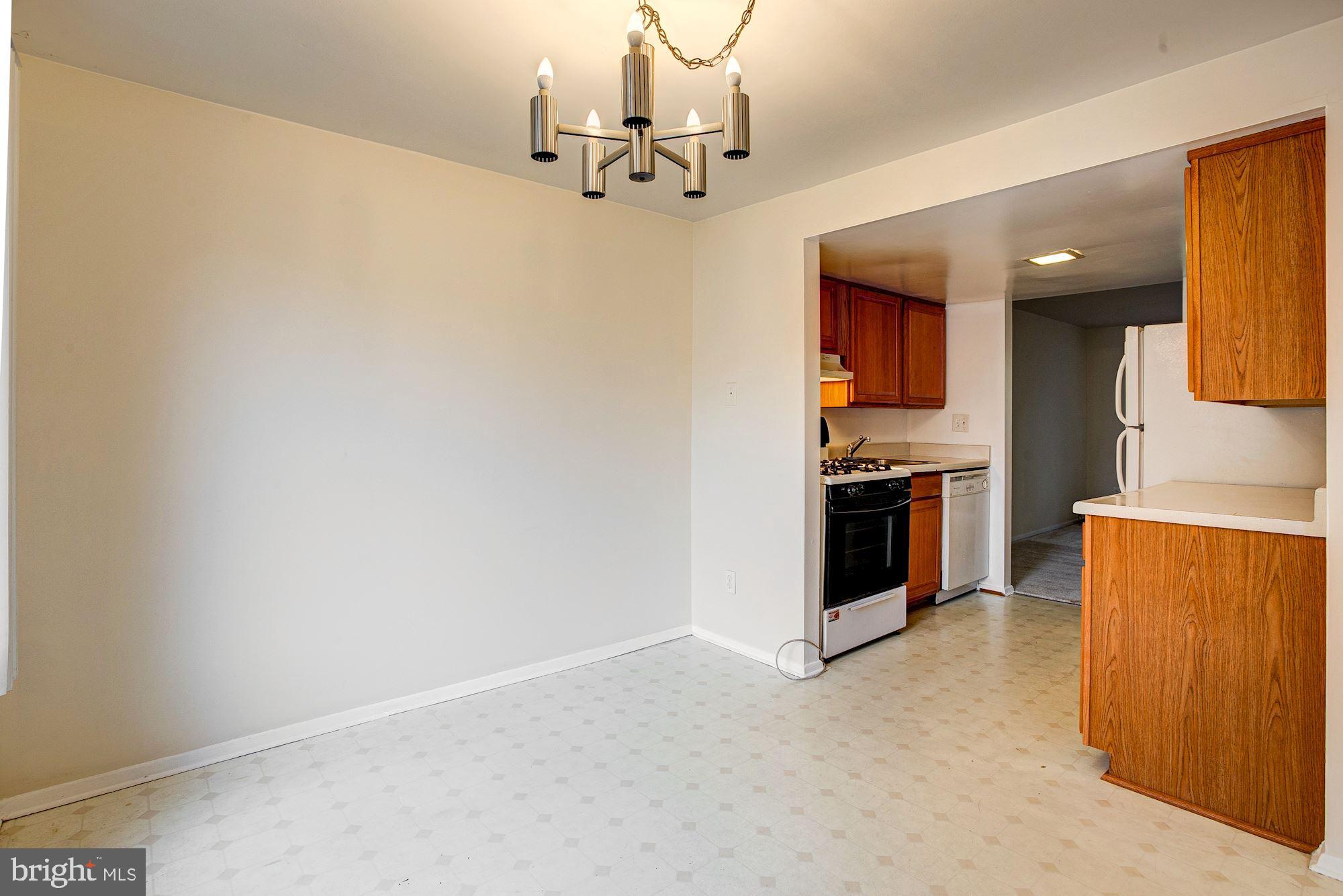 8908 Footed Ridge Columbia, MD 21045 - Photo 4 of 30 Dining Room