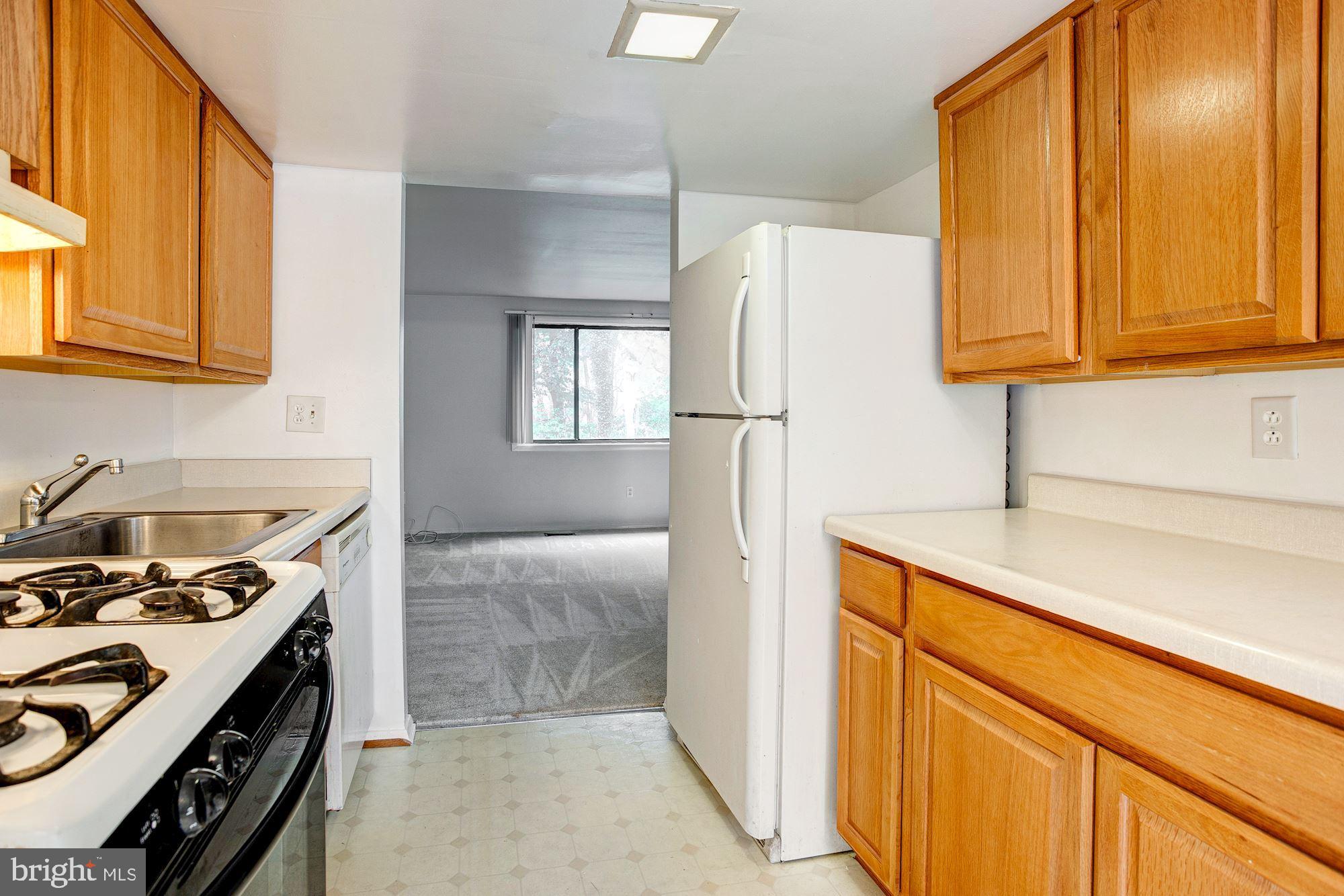 8908 Footed Ridge Columbia, MD 21045 - Photo 7 of 30 Kitchen