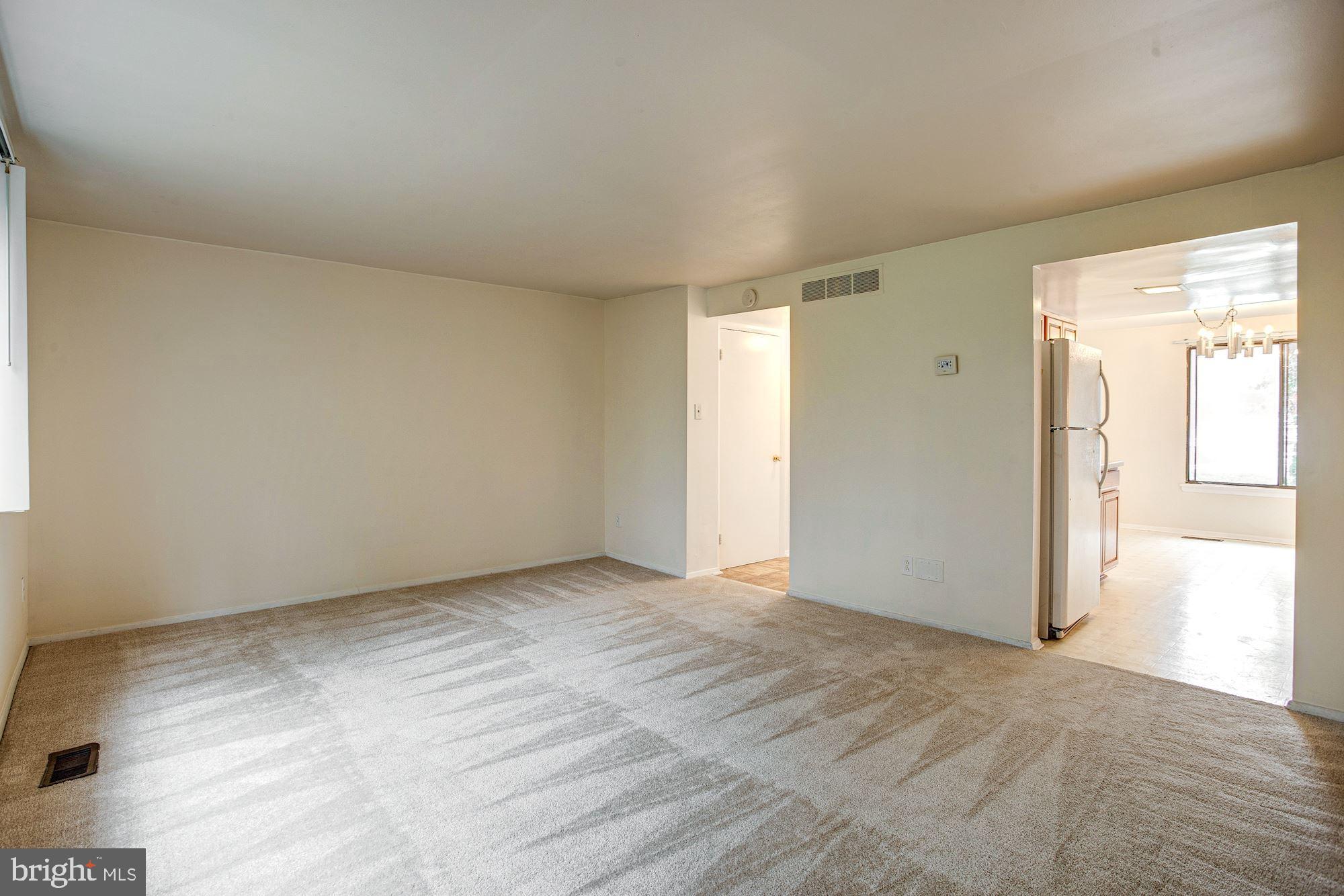 8908 Footed Ridge Columbia, MD 21045 - Photo 10 of 30 Living Room