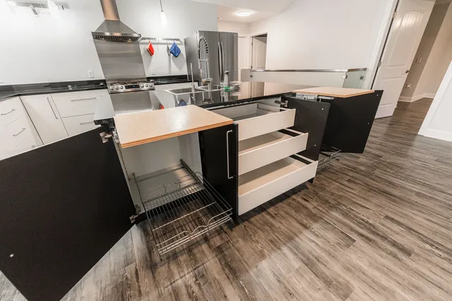 $374,700 | 2182 Waterbury Lane East, Unit 2182, Sycamore, IL 60178