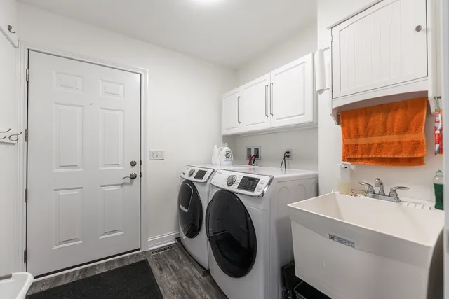 $374,700 | 2182 Waterbury Lane East, Unit 2182, Sycamore, IL 60178