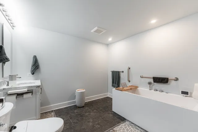 $374,700 | 2182 Waterbury Lane East, Unit 2182, Sycamore, IL 60178