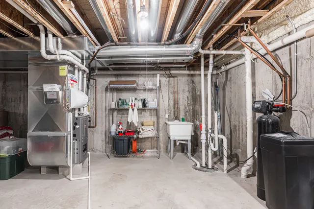 $374,700 | 2182 Waterbury Lane East, Unit 2182, Sycamore, IL 60178