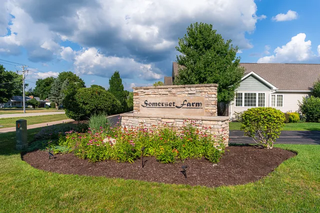 $374,700 | 2182 Waterbury Lane East, Unit 2182, Sycamore, IL 60178