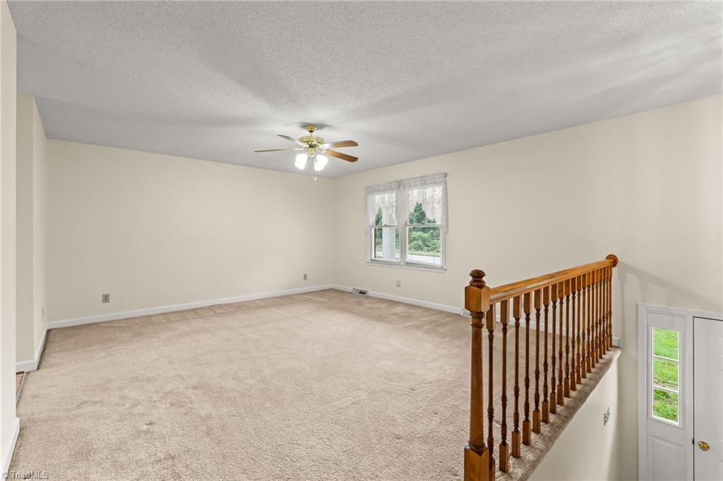 482 Motsinger Road Winston-Salem, NC 27107 - Photo 8 of 34