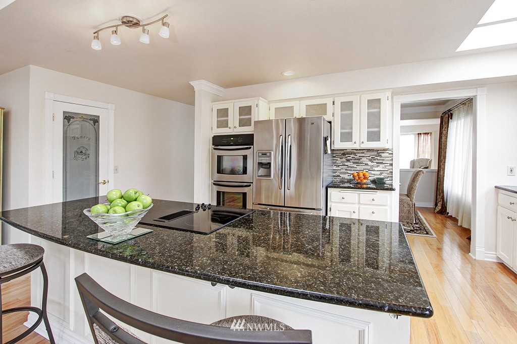 2311 238th Place Southeast Bothell, WA 98021 - Photo 8 of 25