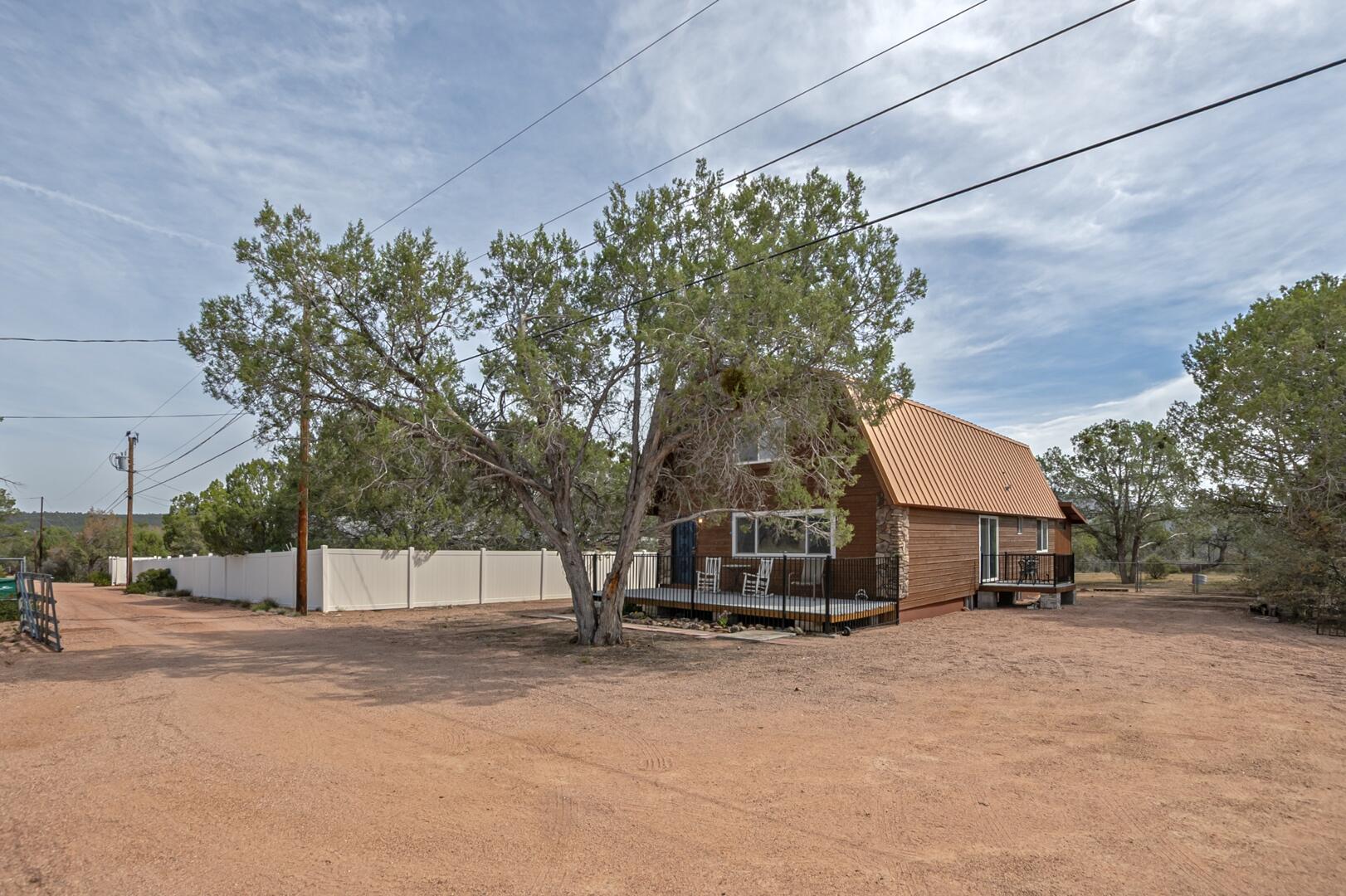 267 West Round Valley Road Payson, AZ 85541 - Photo 41 of 54 Front property/Entrance