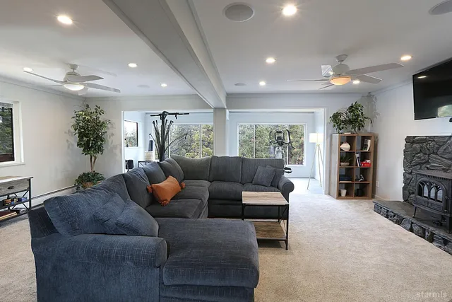 $1,649,000 | 1322 Knoll Lane, South Lake Tahoe, CA 96150