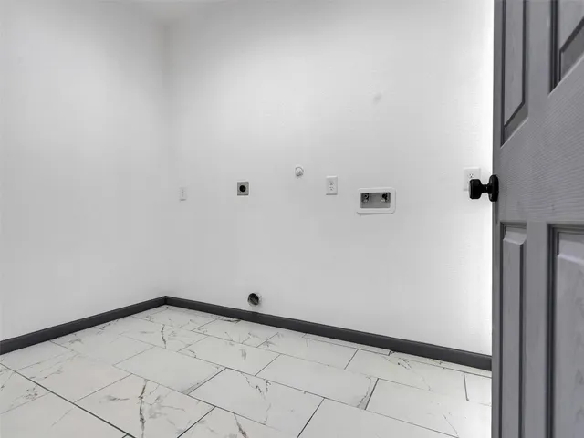 $449,900 | 145 Birdie Drive, Hempstead, TX 77445