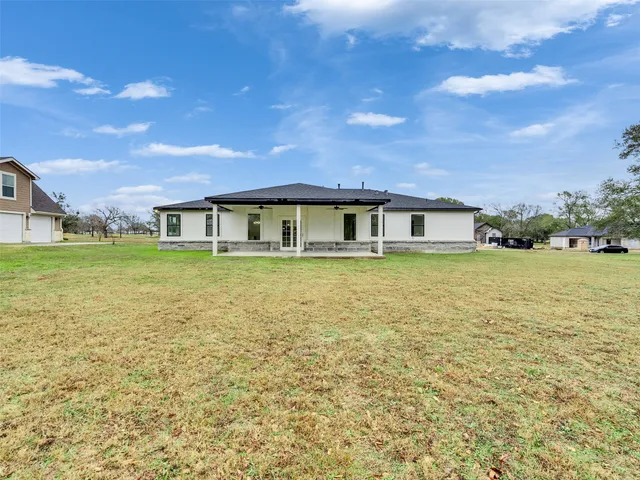 $449,900 | 145 Birdie Drive, Hempstead, TX 77445