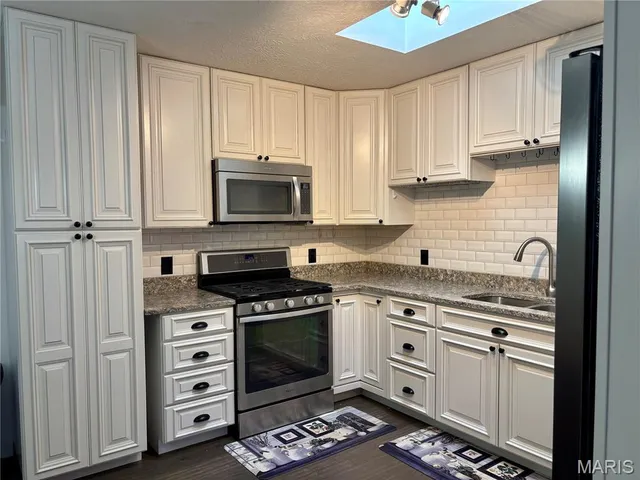 $264,900 | 116 Valleywood Court, Bethalto, IL 62010