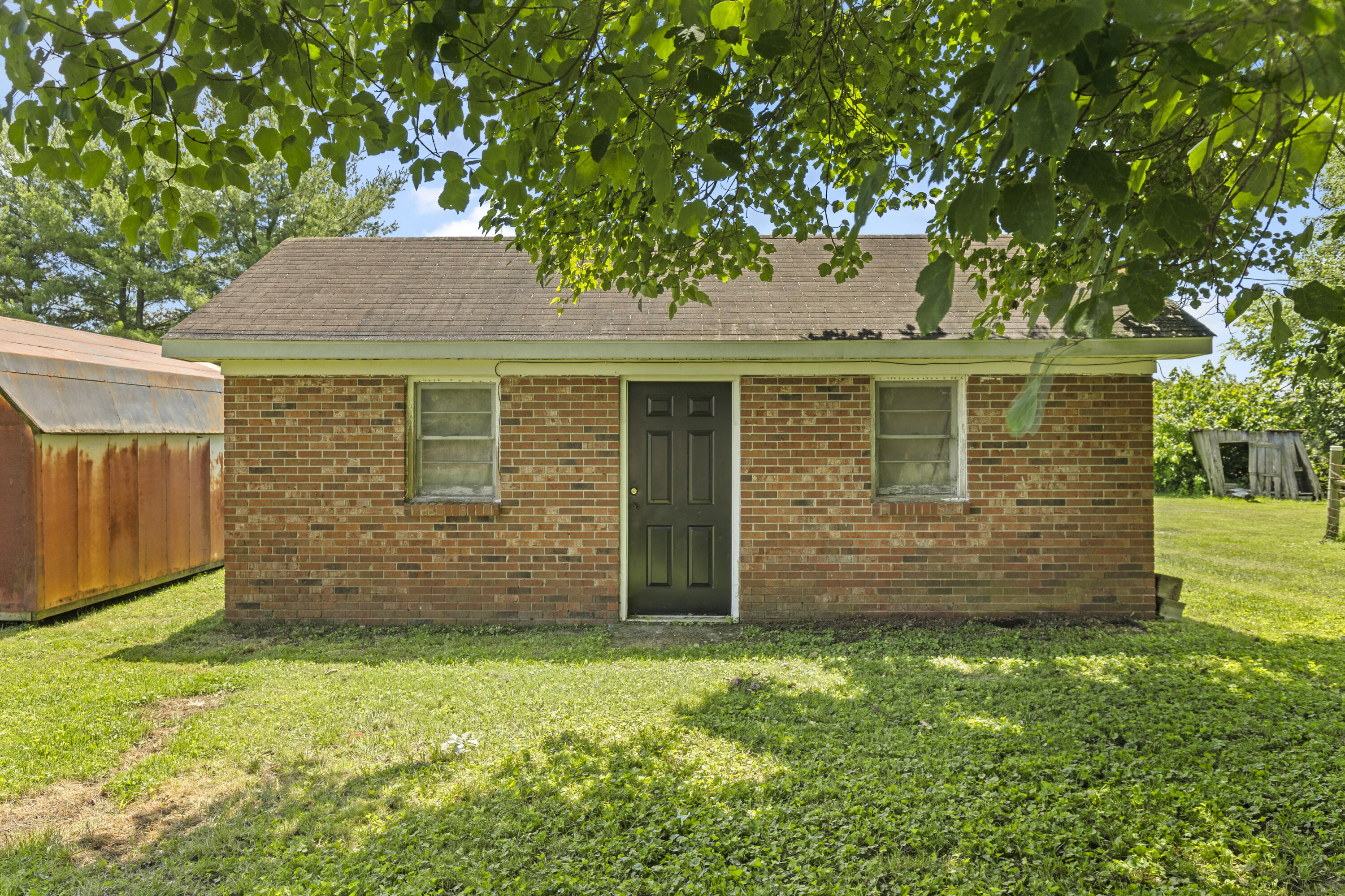 308 College Hill Road Waco, KY 40385 - Photo 34 of 45 I82A6004