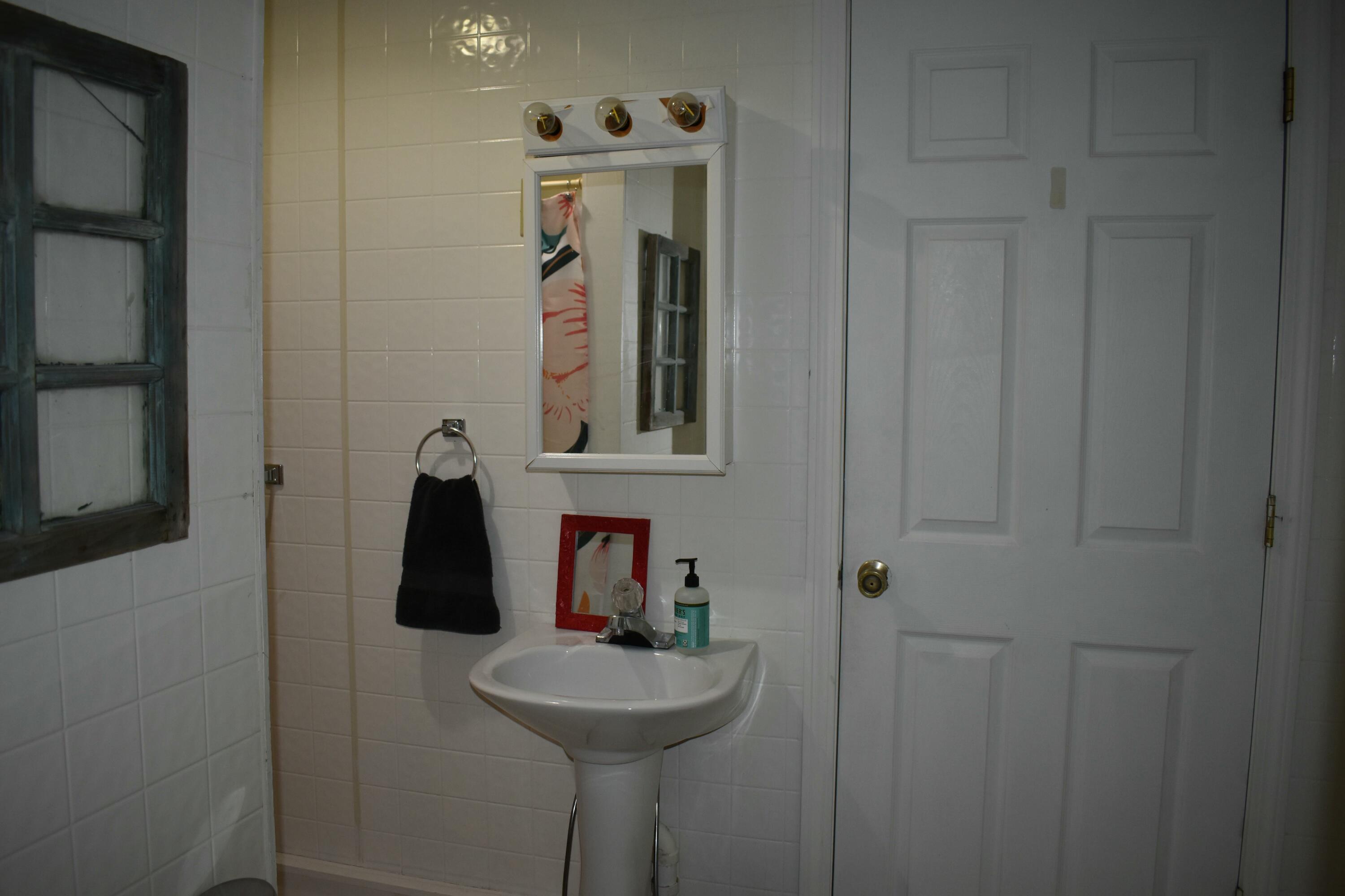 22 Lee Road Lincoln, ME 04457 - Photo 16 of 23 tempImageQmQPwv