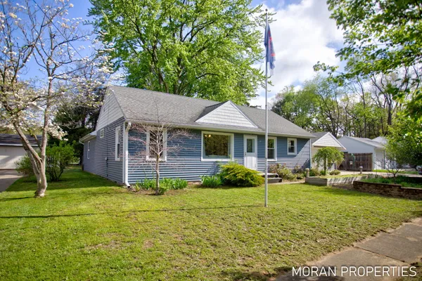 $325,000 | 147 Brownell Street Southeast, Grand Rapids, MI 49548
