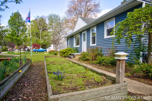 $325,000 | 147 Brownell Street Southeast, Grand Rapids, MI 49548