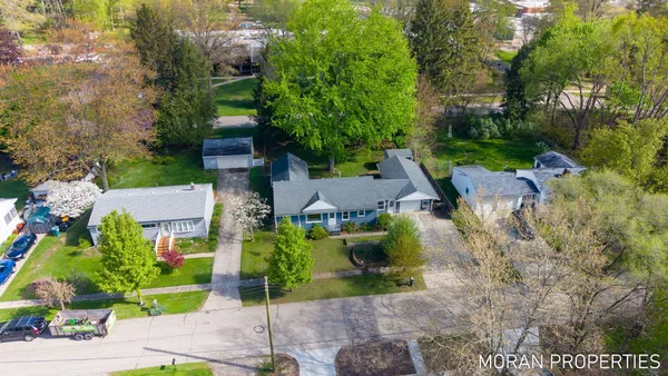$325,000 | 147 Brownell Street Southeast, Grand Rapids, MI 49548