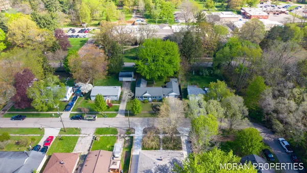 $325,000 | 147 Brownell Street Southeast, Grand Rapids, MI 49548