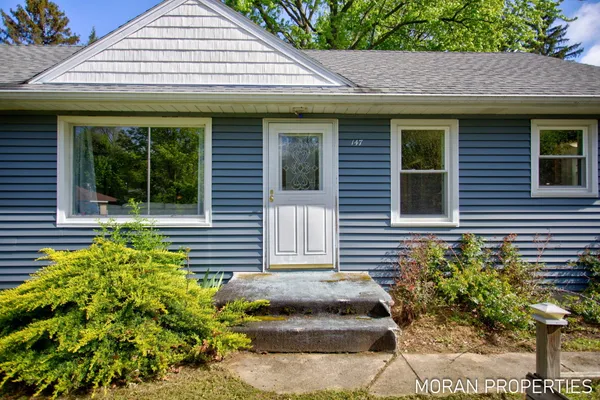 $325,000 | 147 Brownell Street Southeast, Grand Rapids, MI 49548