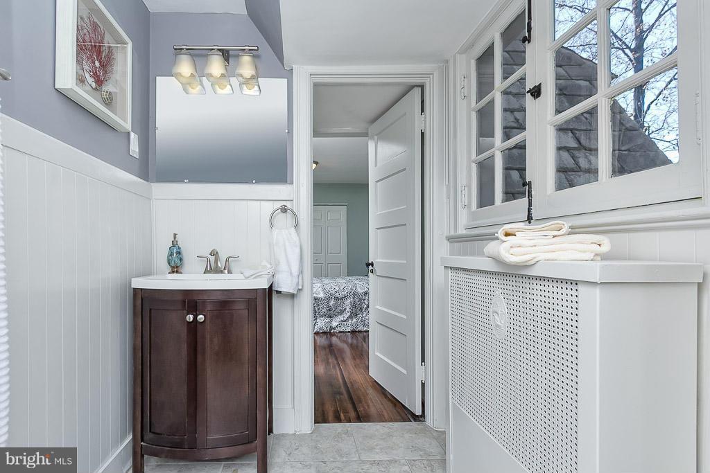3803 Juniper Road Baltimore, MD 21218 - Photo 21 of 30 Master Bathroom